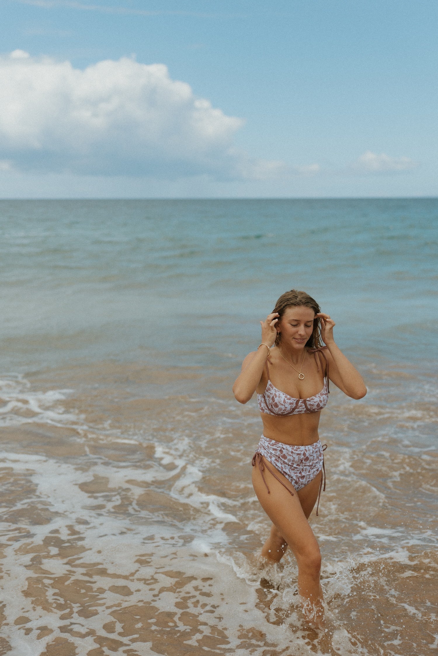 Full coverage seashell toile printed underwire bikini