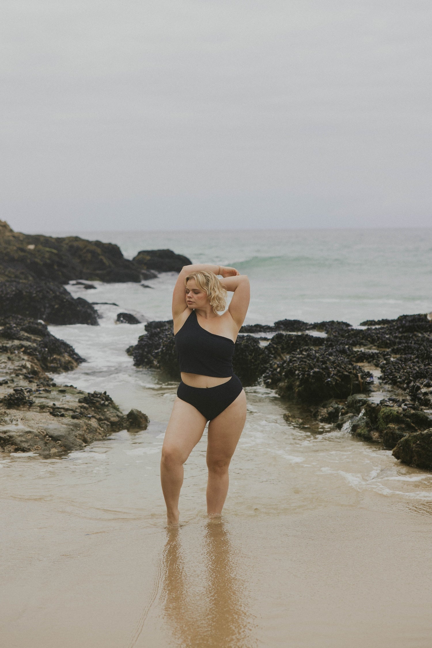 Cute Modest Classic Black One Shoulder Tankini